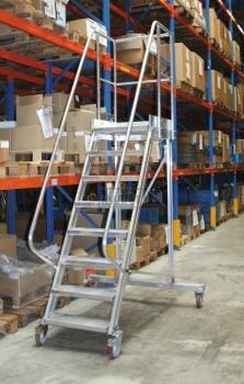 Bordestrappen verrijdbaar met 4 wielen